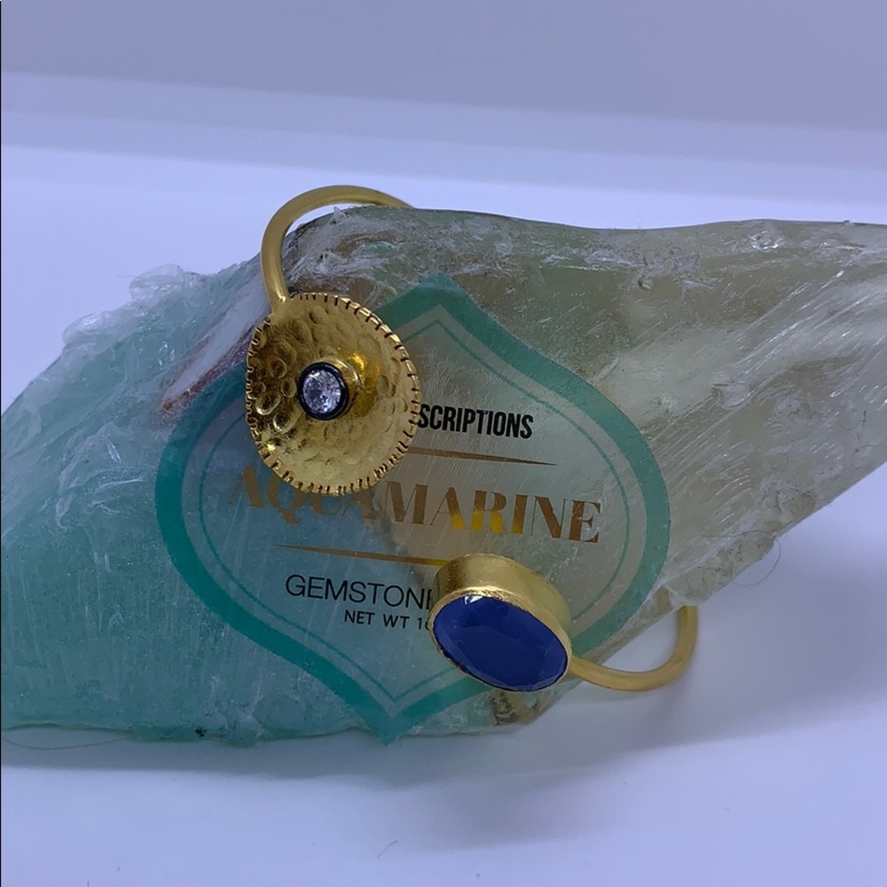 Gorgeous Bracelet with Stone